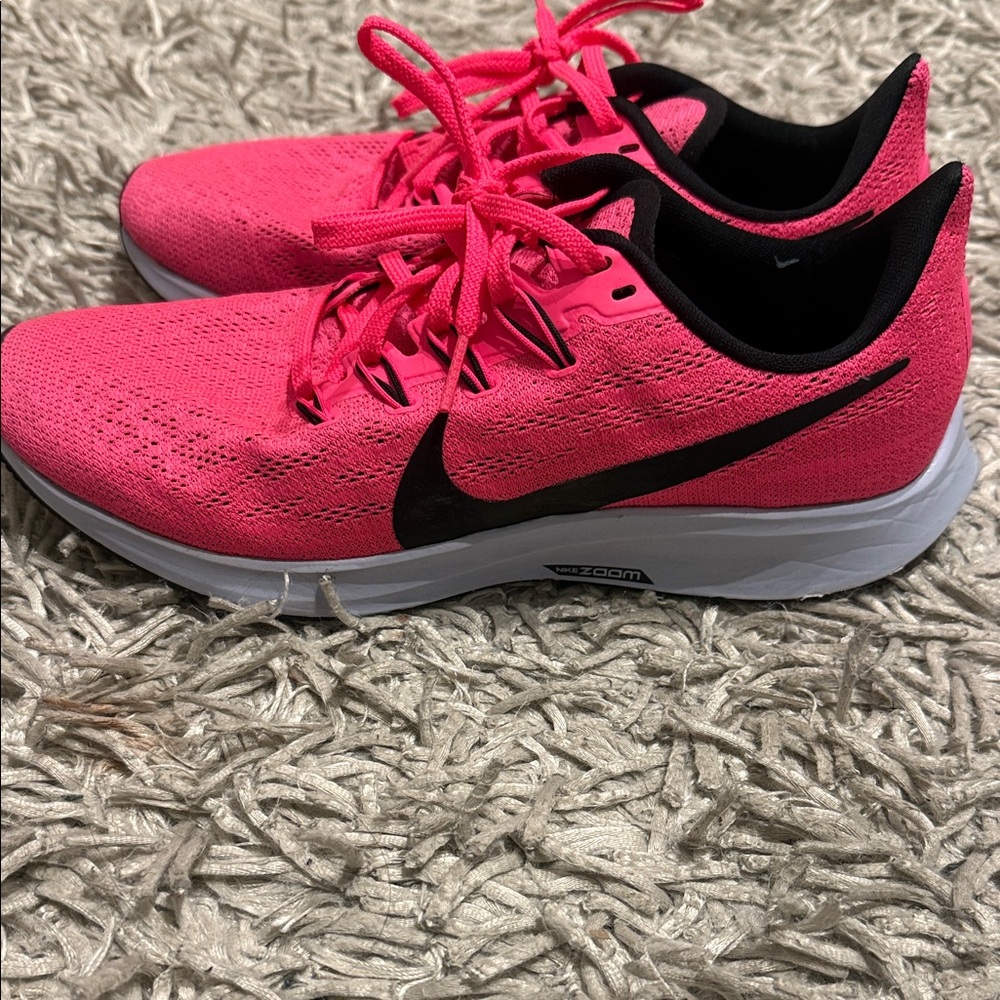 Nike Zoom Pegasus 36 Pink Sneakers - Picture 4 of 5